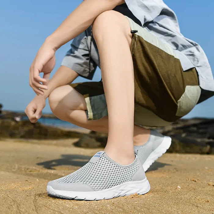 Men's Slip On Mesh Breathable Walking Shoes